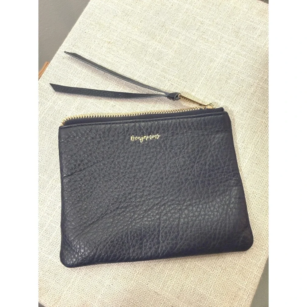 Aimee Kestenberg wallet pouch BENJAMINS embossed zipper tassel pull navy gold ec
